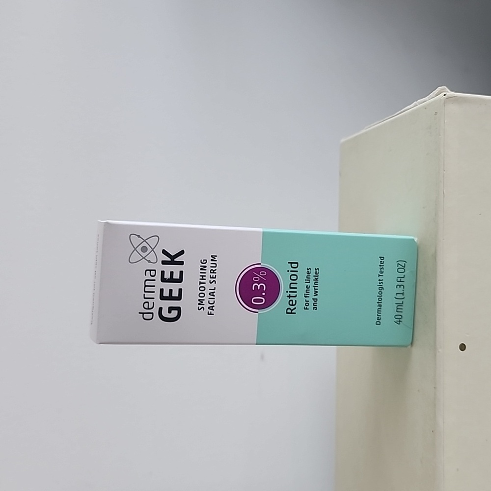 Derma Geek smoothing facial serum